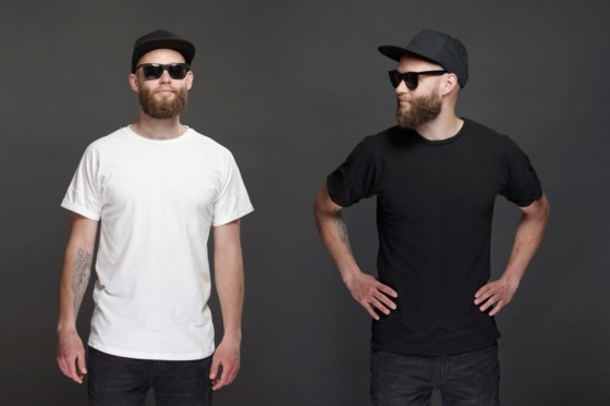 白か黒かになってしまう•Tシャツの色選びのポイントとカラー別コーデ