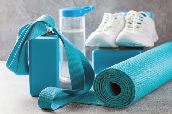 初心者必見！家ヨガに必要なウェアとあると嬉しい便利アイテム