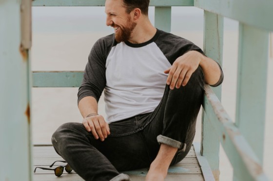 意外と知らない？！ラグランスリーブの由来と魅力