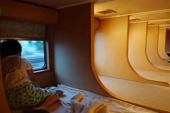人気の寝台特急「サンライズ」旅に欠かせないオススメルームウェア