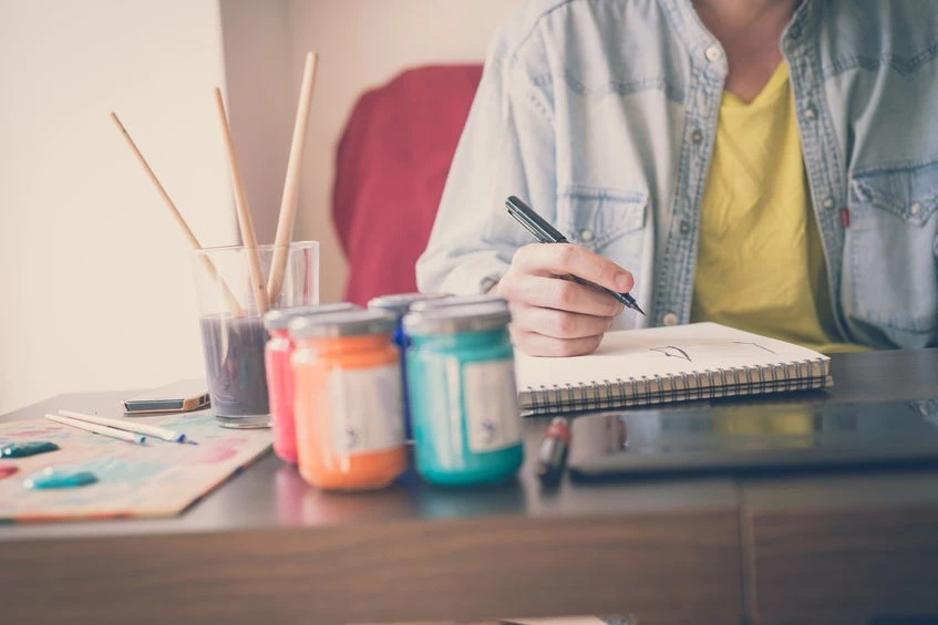 家にいる時間がある今だからこそ創作活動