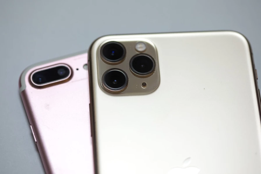 スマホカメラはすでにコンデジ化?大型センサー搭載スマホが狙い目